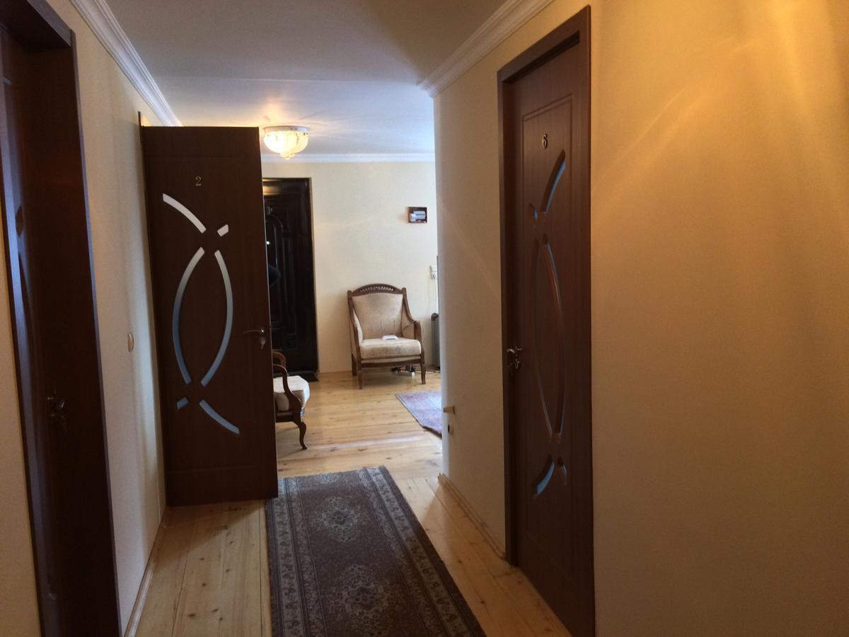 Отель House Mon Amie Местия Экстерьер фото