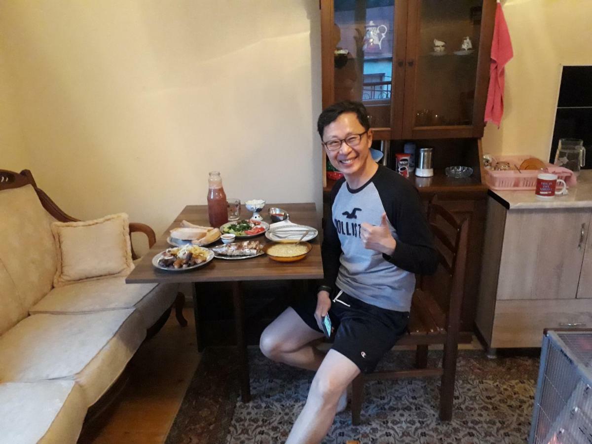 Отель House Mon Amie Местия Экстерьер фото